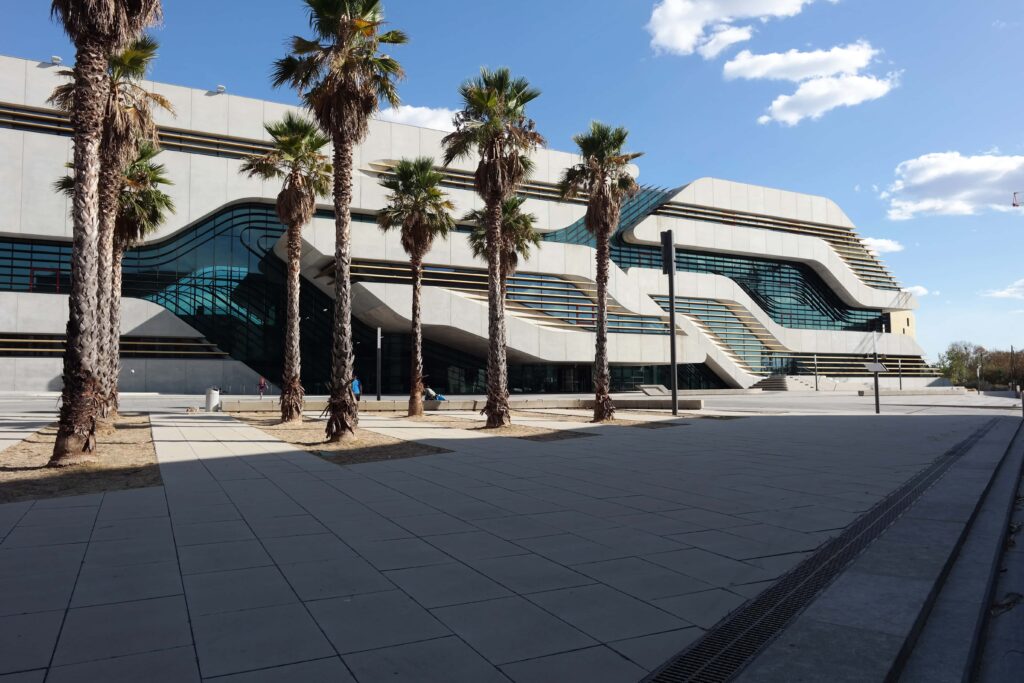Evasion-Montpellier-05-Pierres_Vives_by_Zaha_Hadid