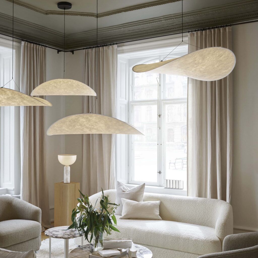 Maison-Japandi-03-suspension-tense-led-medium-o-90-cm-new-works_madeindesign_413330_original