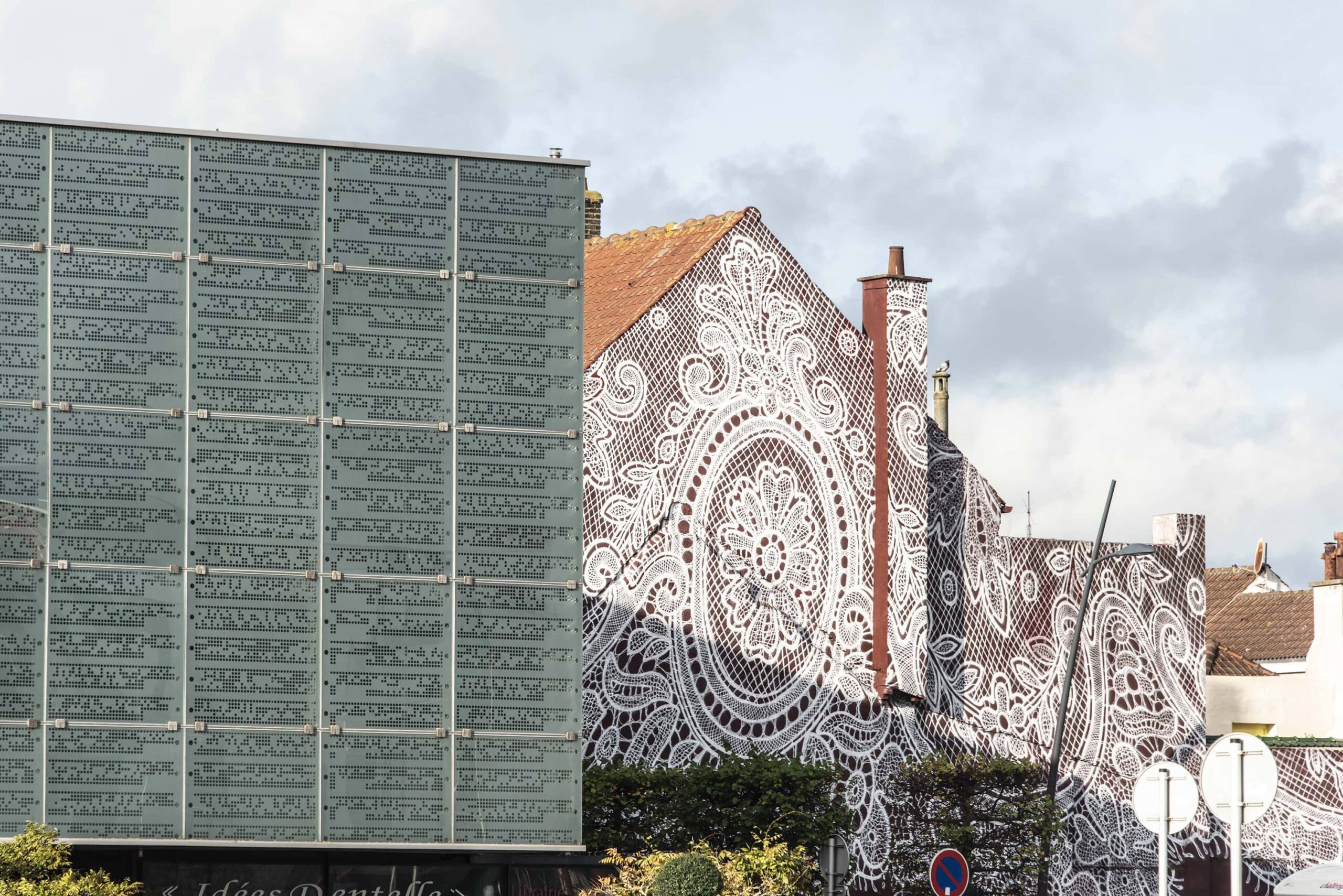La dentelle, symbole du raffinement à la française