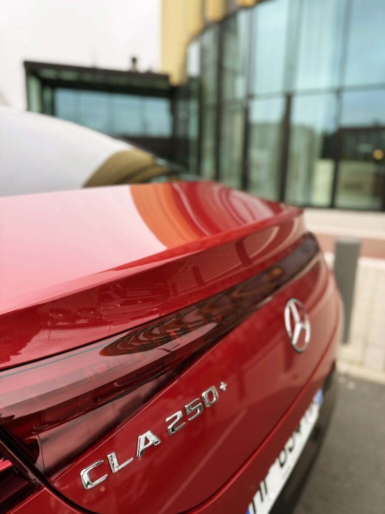 Lifestyle-Mercedes-CLA-electrique-07