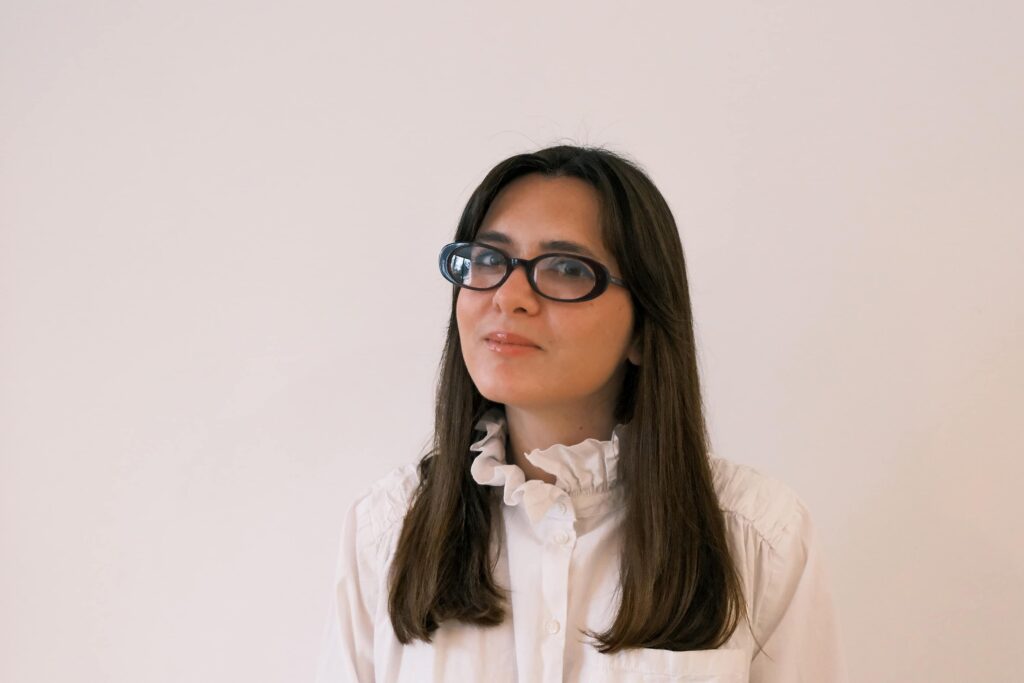 Lifestyle-Selene-Eyewear-Maud