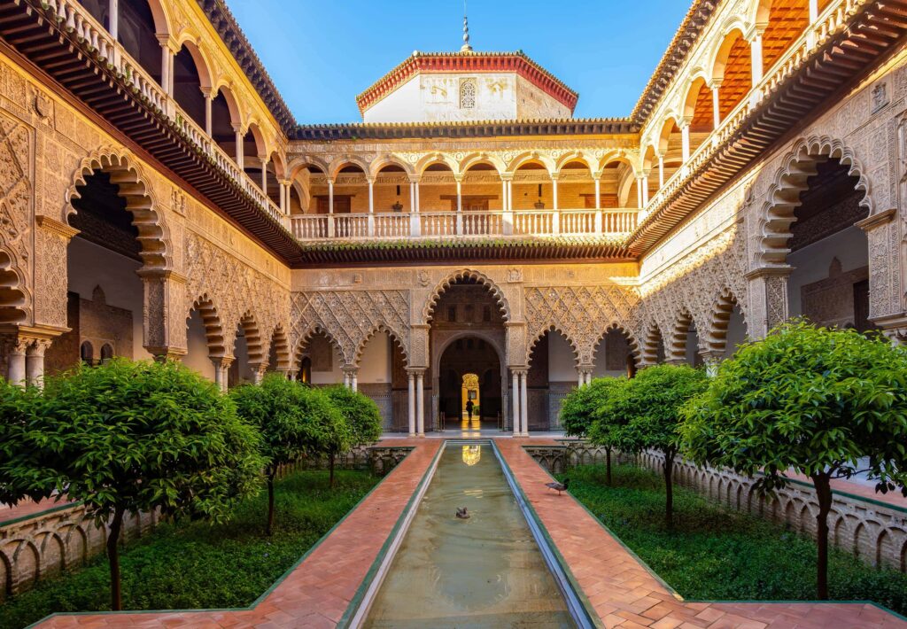 Evasion-Seville-06-shutterstock_2611419301