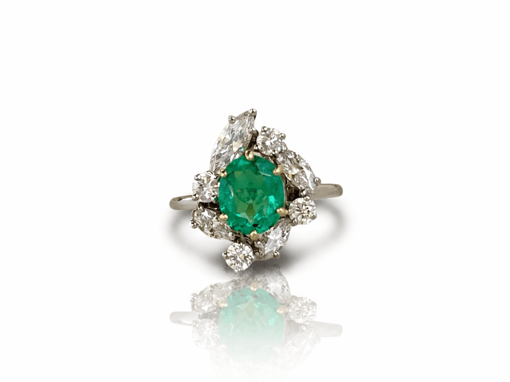 Lifestyle-Dael-Grau-bague-emeraude-ombre